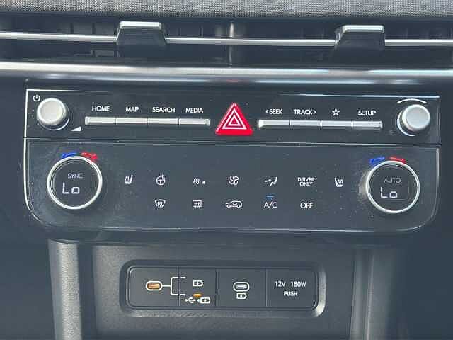 Hyundai TUCSON 1.6T Plug-in Hybrid Premium 5dr 4WD Auto