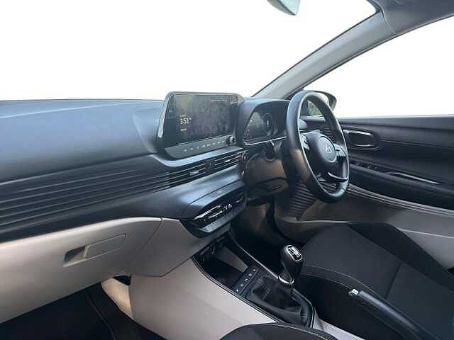 Hyundai I20 1.0T GDi 90 Tech Line 5dr Pearl - Phantom black