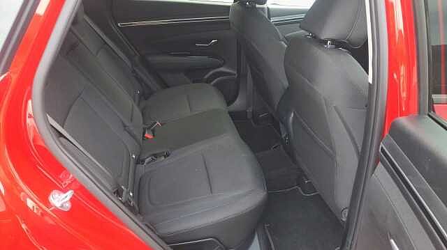 Hyundai TUCSON 1.6 T-GDi SE Connect SUV 5dr Petrol Manual Euro 6 (s/s) (150 ps) Engine Red