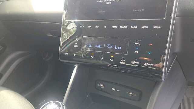 Hyundai TUCSON 1.6 T-GDi SE Connect SUV 5dr Petrol Manual Euro 6 (s/s) (150 ps) Engine Red