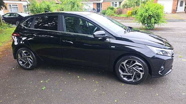 Hyundai I20 1.0 T-GDi MHEV Premium Hatchback 5dr Petrol Hybrid DCT Euro 6 (s/s) (100 ps) Black