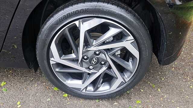 Hyundai I20 1.0 T-GDi MHEV Premium Hatchback 5dr Petrol Hybrid DCT Euro 6 (s/s) (100 ps) Black