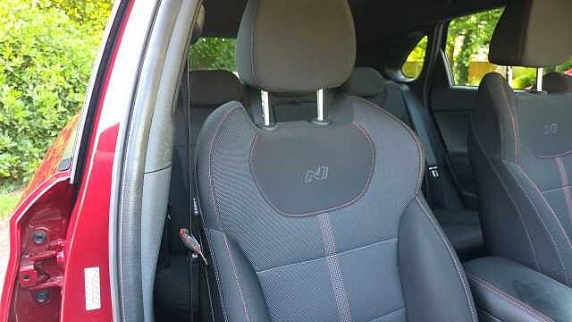 Hyundai I30 1.5 T-GDi MHEV N Line Hatchback 5dr Petrol Hybrid DCT Euro 6 (s/s) (159 ps) Red