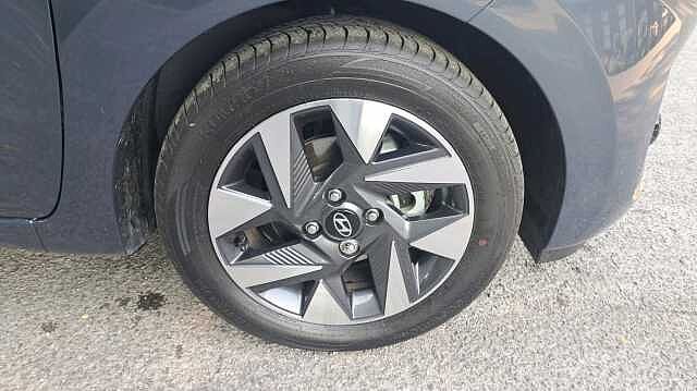 Hyundai i10 1.0 Advance Hatchback 5dr Petrol Auto Euro 6 (s/s) (63 ps)