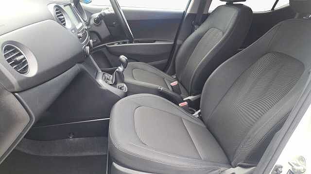 Hyundai i10 1.2 Premium SE Hatchback 5dr Petrol Manual Euro 6 (87 ps)