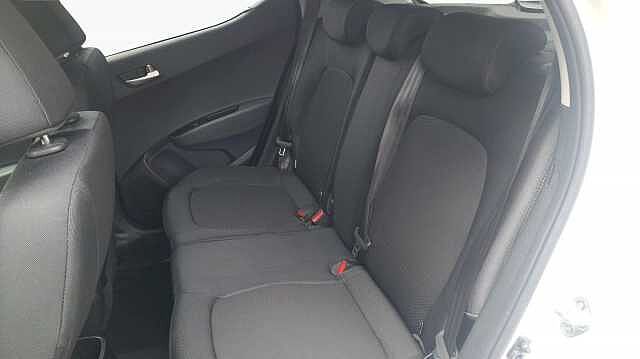 Hyundai i10 1.2 Premium SE Hatchback 5dr Petrol Manual Euro 6 (87 ps)
