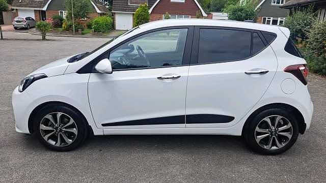 Hyundai i10 1.2 Premium SE Hatchback 5dr Petrol Manual Euro 6 (87 ps)