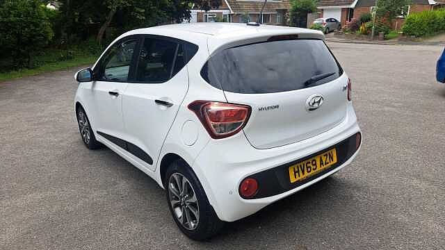 Hyundai i10 1.2 Premium SE Hatchback 5dr Petrol Manual Euro 6 (87 ps)