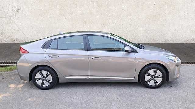 Hyundai IONIQ 1.6 h-GDi SE Connect Hatchback 5dr Petrol Hybrid DCT Euro 6 (s/s) (141 ps)