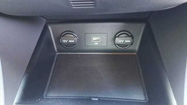 Hyundai IONIQ 1.6 h-GDi SE Connect Hatchback 5dr Petrol Hybrid DCT Euro 6 (s/s) (141 ps)