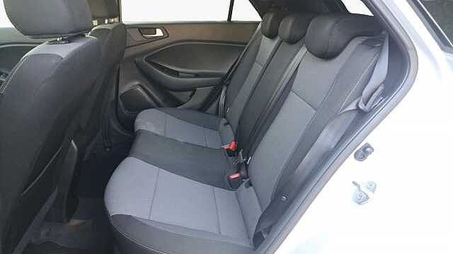 Hyundai i20 1.2 Play Hatchback 5dr Petrol Manual Euro 6 (s/s) (84 ps)