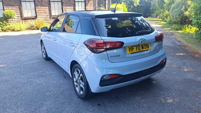 Hyundai i20 1.2 Play Hatchback 5dr Petrol Manual Euro 6 (s/s) (84 ps)