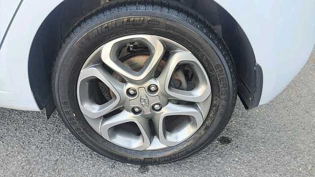 Hyundai i20 1.2 Play Hatchback 5dr Petrol Manual Euro 6 (s/s) (84 ps)