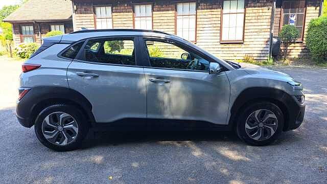 Hyundai KONA 1.6 h-GDi SE Connect SUV 5dr Petrol Hybrid DCT Euro 6 (s/s) (141 ps)