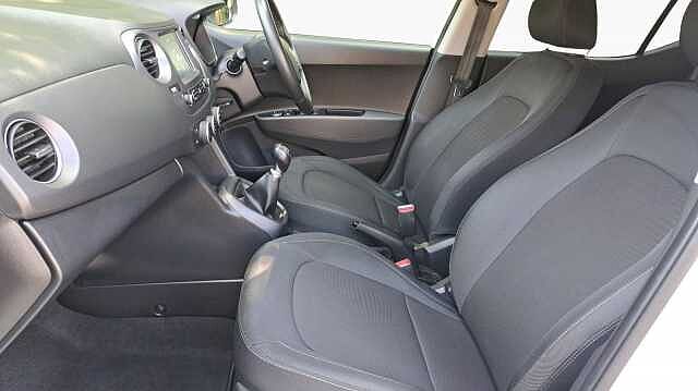 Hyundai i10 1.0 Play Hatchback 5dr Petrol Manual Euro 6 (67 ps)