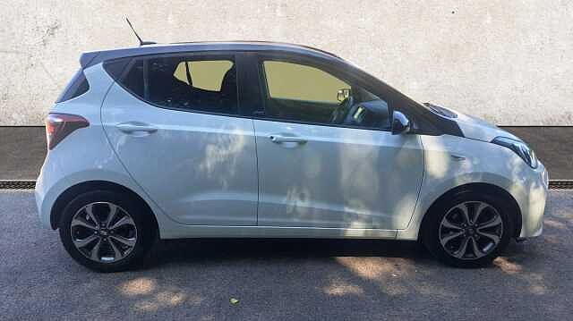 Hyundai i10 1.0 Play Hatchback 5dr Petrol Manual Euro 6 (67 ps)