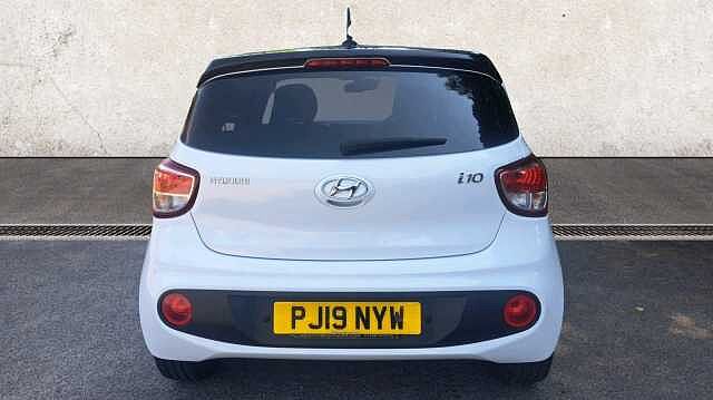 Hyundai i10 1.0 Play Hatchback 5dr Petrol Manual Euro 6 (67 ps)
