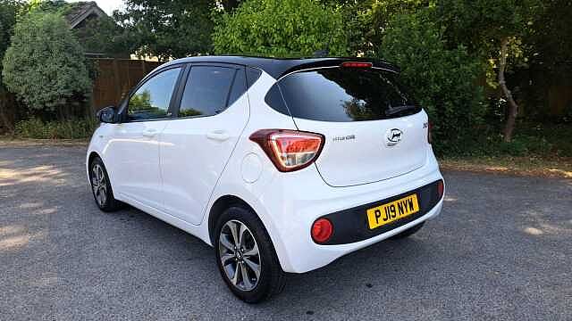 Hyundai i10 1.0 Play Hatchback 5dr Petrol Manual Euro 6 (67 ps)