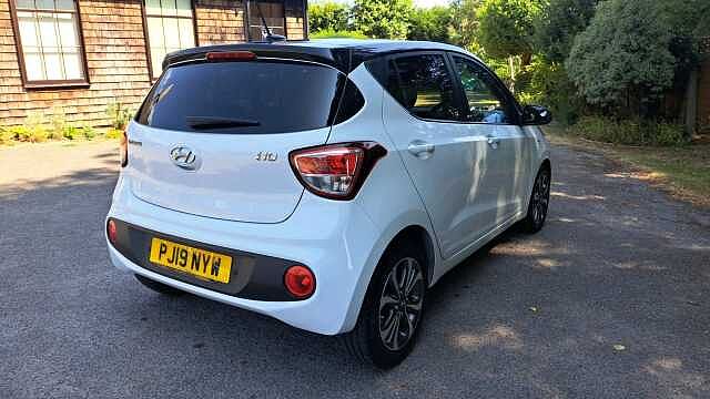 Hyundai i10 1.0 Play Hatchback 5dr Petrol Manual Euro 6 (67 ps)