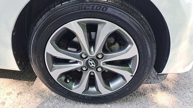 Hyundai i10 1.0 Play Hatchback 5dr Petrol Manual Euro 6 (67 ps)
