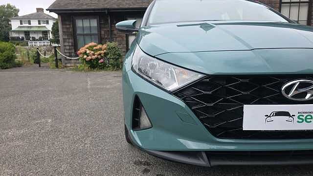 Hyundai i20 1.0 T-GDi MHEV SE Connect Hatchback 5dr Petrol Hybrid DCT Euro 6 (s/s) (100 ps)