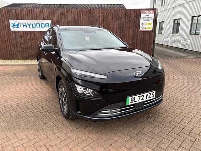 Hyundai KONA 64kWh Premium SUV 5dr Electric Auto (10.5kW Charger) (204 ps)