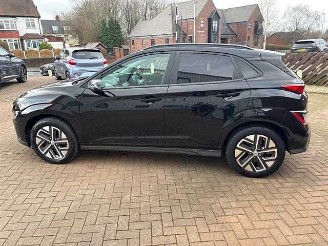 Hyundai KONA 64kWh Premium SUV 5dr Electric Auto (10.5kW Charger) (204 ps)