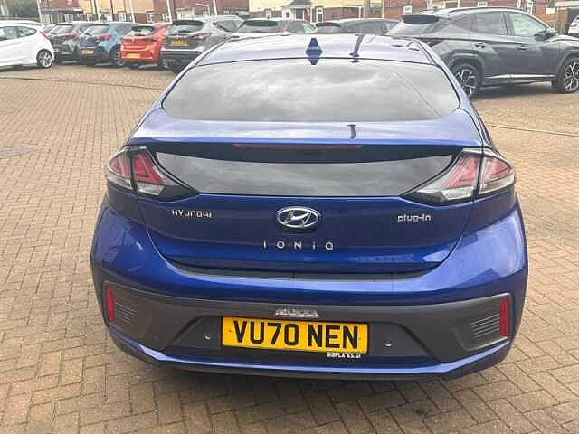 Hyundai IONIQ 1.6 h-GDi 8.9kWh Premium SE Hatchback 5dr Petrol Plug-in Hybrid DCT Euro 6 (s/s)
