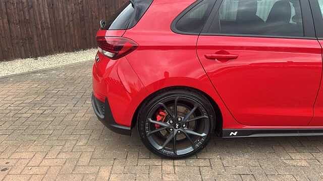 Hyundai I30 2.0 T-GDi N Performance Hatchback 5dr Petrol Manual Euro 6 (s/s) (280 ps) Red