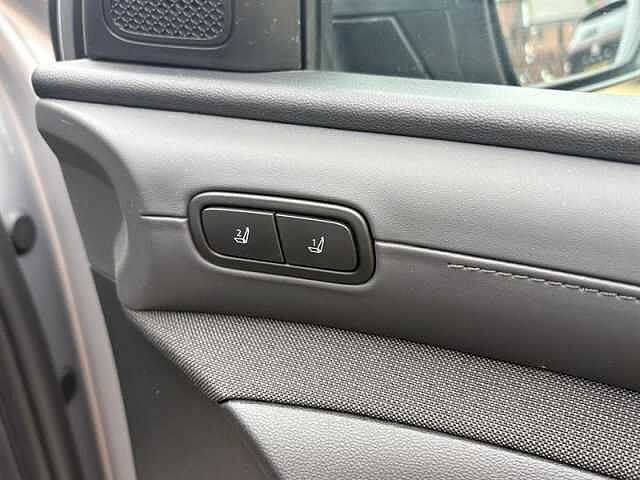 Hyundai TUCSON 1.6 T-GDi Ultimate SUV 5dr Petrol Hybrid Auto Euro 6 (s/s) (215 ps) Silver