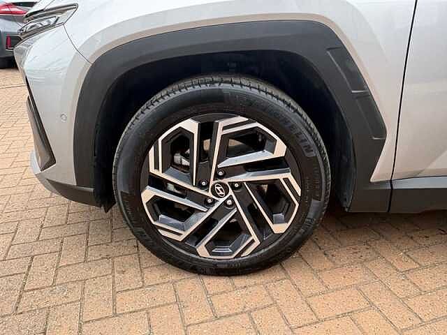 Hyundai TUCSON 1.6 T-GDi Ultimate SUV 5dr Petrol Hybrid Auto Euro 6 (s/s) (215 ps) Silver