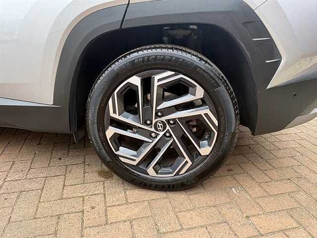 Hyundai TUCSON 1.6 T-GDi Ultimate SUV 5dr Petrol Hybrid Auto Euro 6 (s/s) (215 ps) Silver