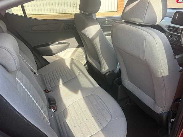 Hyundai i10 1.0 Premium Hatchback 5dr Petrol Manual Euro 6 (s/s) (67 ps)