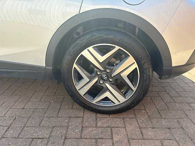 Hyundai BAYON 1.0 T-GDi MHEV Ultimate SUV 5dr Petrol Hybrid Manual Euro 6 (s/s) (120 ps)