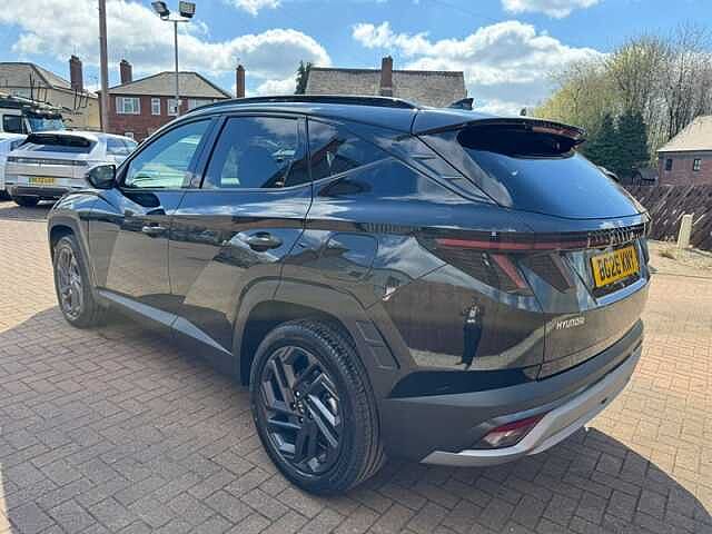 Hyundai TUCSON 1.6T Hybrid 239ps Black Line AU Black