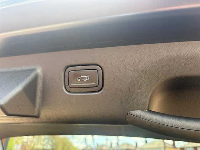 Hyundai KONA 1.6 h-GDi N Line S SUV 5dr Petrol Hybrid DCT Euro 6 (s/s) (129 ps) Black