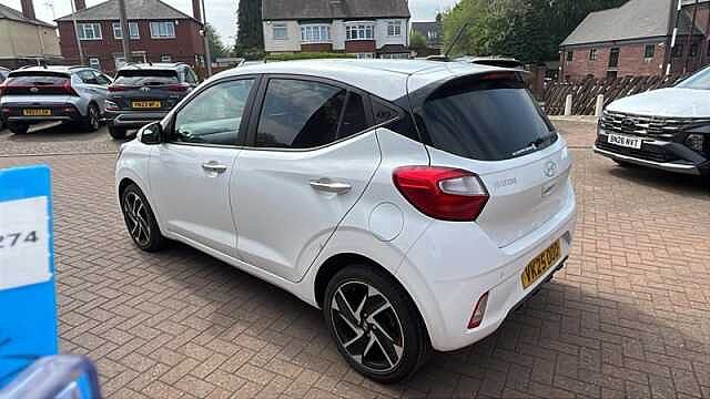 Hyundai i10 1.0 Premium Hatchback 5dr Petrol Auto Euro 6 (s/s) (63 ps)
