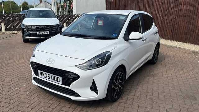 Hyundai i10 1.0 Premium Hatchback 5dr Petrol Auto Euro 6 (s/s) (63 ps)
