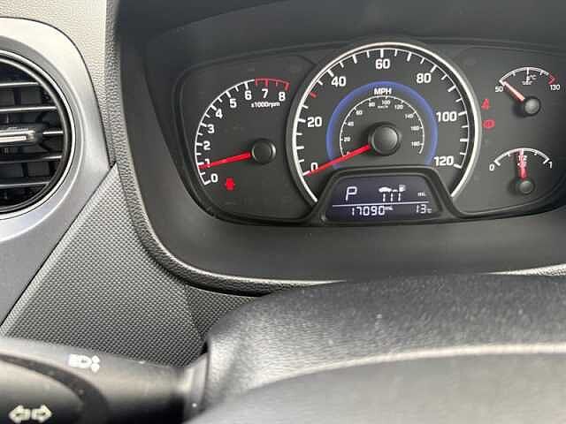 Hyundai i10 1.2 SE Hatchback 5dr Petrol Auto Euro 6 (87 ps)