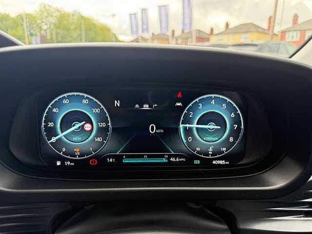 Hyundai I20 1.0 T-GDi MHEV Premium Hatchback 5dr Petrol Hybrid Manual Euro 6 (s/s) (100 ps) Black