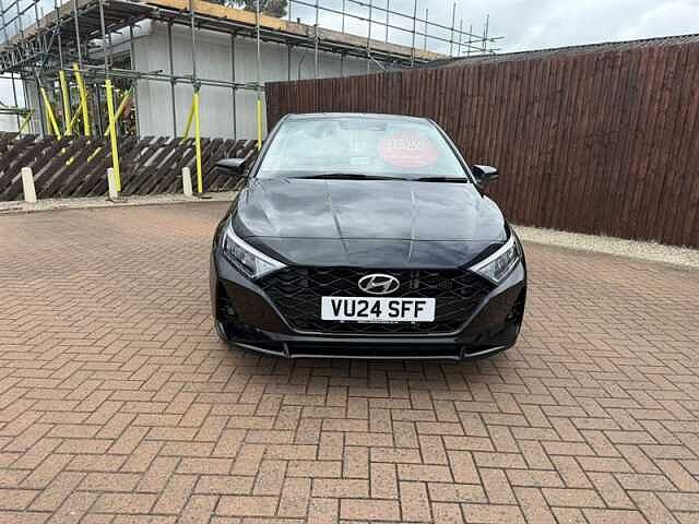 Hyundai I20 1.0 T-GDi MHEV Premium Hatchback 5dr Petrol Hybrid Manual Euro 6 (s/s) (100 ps) Black