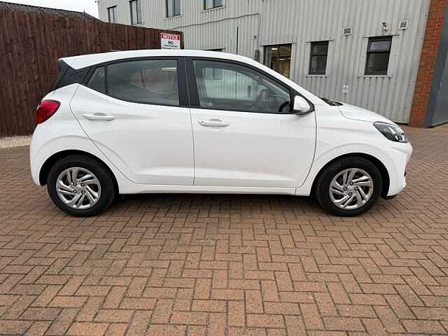 Hyundai I10 1.0 SE Hatchback 5dr Petrol Manual Euro 6 (s/s) (67 ps) White
