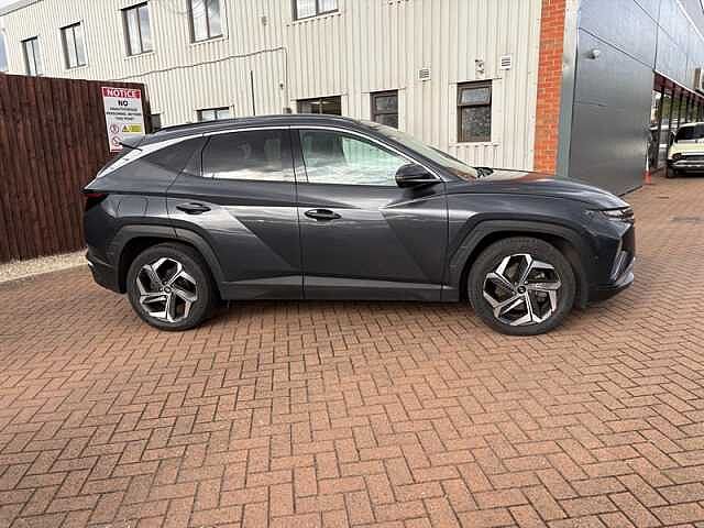 Hyundai TUCSON 1.6 h T-GDi 13.8kWh Ultimate SUV 5dr Petrol Plug-in Hybrid Auto 4WD Euro 6 (s/s) Grey