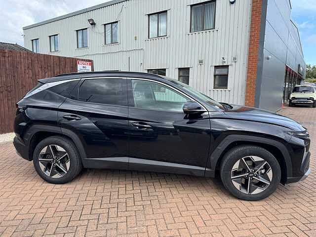 Hyundai TUCSON 1.6 T-GDi Premium SUV 5dr Petrol Hybrid Auto Euro 6 (s/s) (215 ps) Black