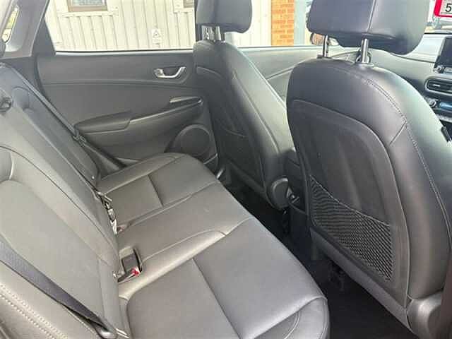 Hyundai KONA 1.6 h-GDi Ultimate SUV 5dr Petrol Hybrid DCT Euro 6 (s/s) (141 ps)