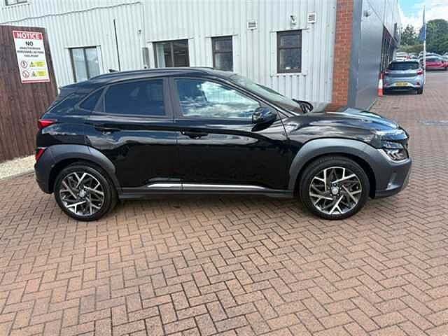 Hyundai KONA 1.6 h-GDi Ultimate SUV 5dr Petrol Hybrid DCT Euro 6 (s/s) (141 ps)