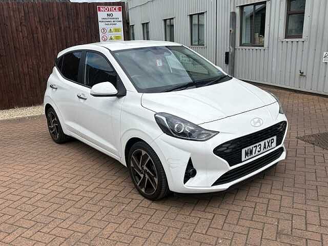 Hyundai i10 1.2 Premium Hatchback 5dr Petrol Auto Euro 6 (s/s) (84 ps)