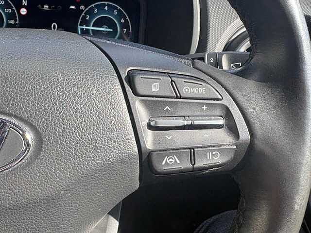 Hyundai KONA 1.0 T-GDi MHEV Ultimate SUV 5dr Petrol Hybrid Manual Euro 6 (s/s) (120 ps)