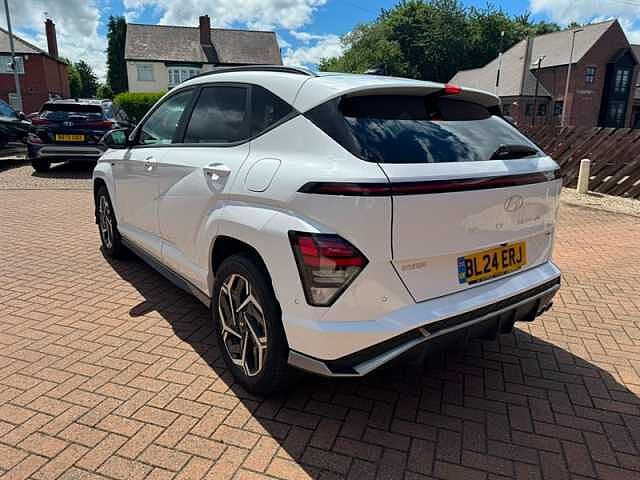 Hyundai KONA 1.6 h-GDi N Line S SUV 5dr Petrol Hybrid DCT Euro 6 (s/s) (141 ps) White