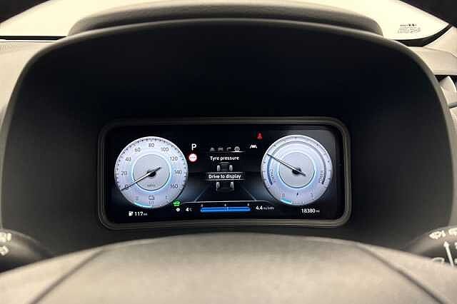 Hyundai KONA 64kWh Premium SUV 5dr Electric Auto (10.5kW Charger) (204 ps)
